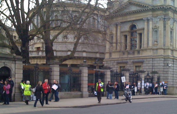 CPSU strikers outside government buildings